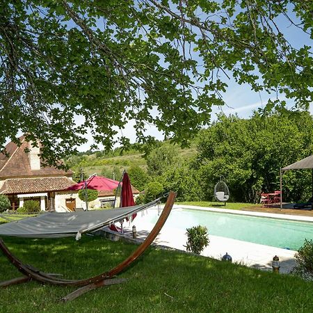 Domaine Du Bourg Salon Bed & Breakfast Bagian luar foto