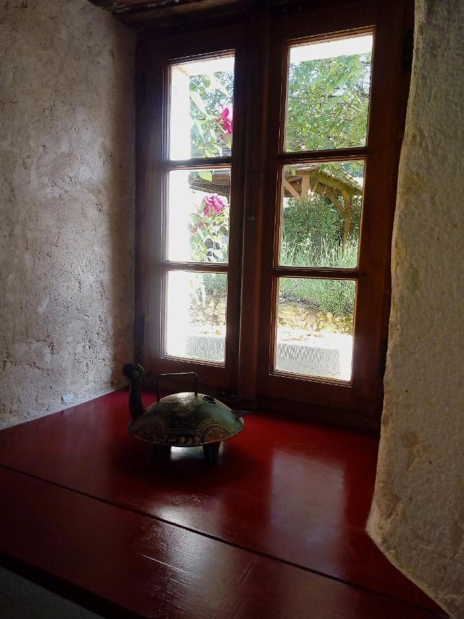 Domaine Du Bourg Salon Bed & Breakfast Bagian luar foto