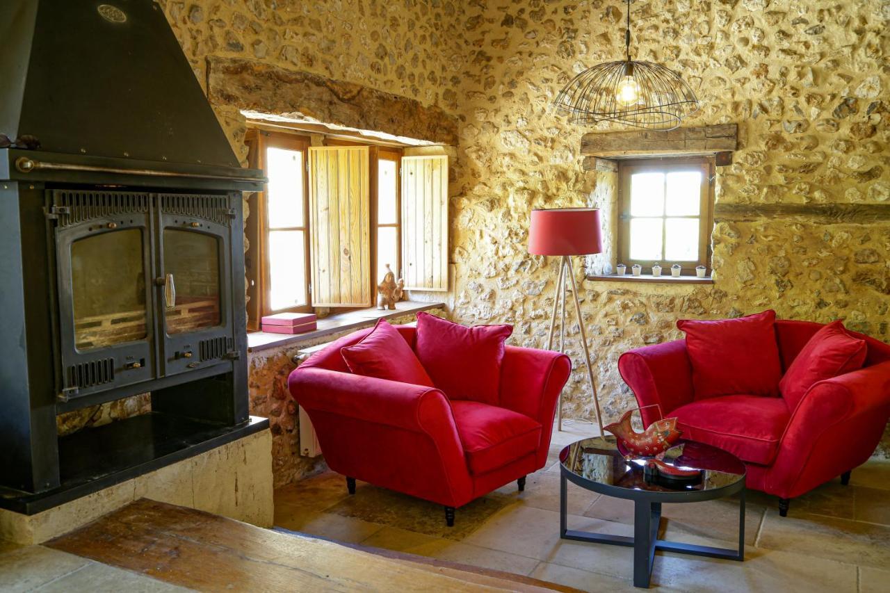 Domaine Du Bourg Salon Bed & Breakfast Bagian luar foto