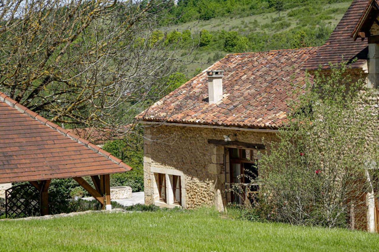 Domaine Du Bourg Salon Bed & Breakfast Bagian luar foto