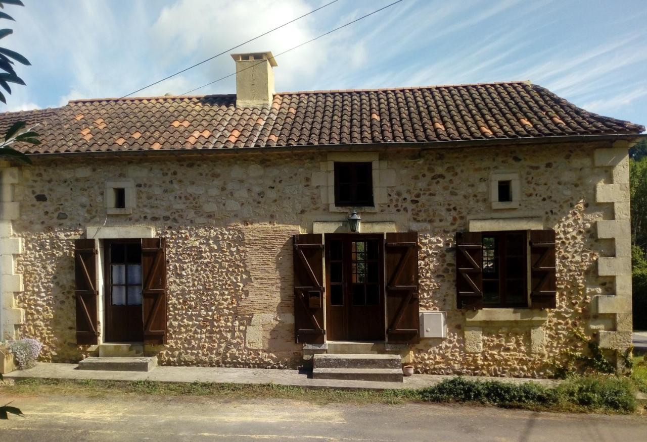 Domaine Du Bourg Salon Bed & Breakfast Bagian luar foto