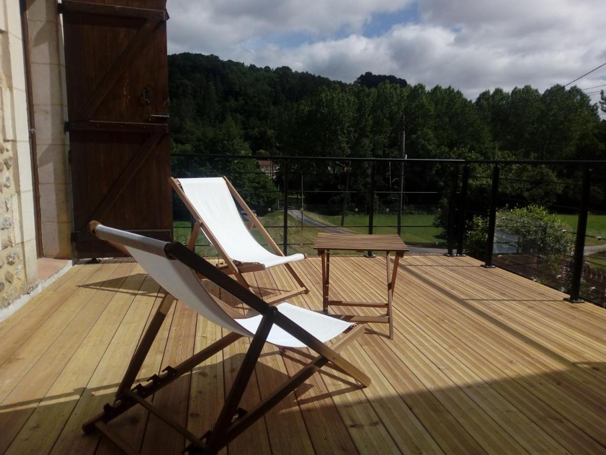 Domaine Du Bourg Salon Bed & Breakfast Bagian luar foto